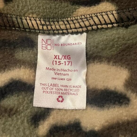 No Boundaries. Junior Sz X L 15-17. Fleece Camo Pullover. Zip Neck. Pouch. B74 - Picture 5 of 5